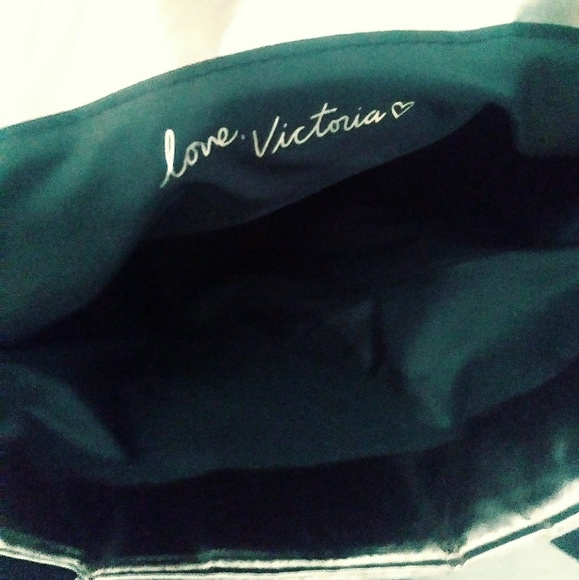 Victoria's Secret Puffer Tote. - Picture 2 of 6